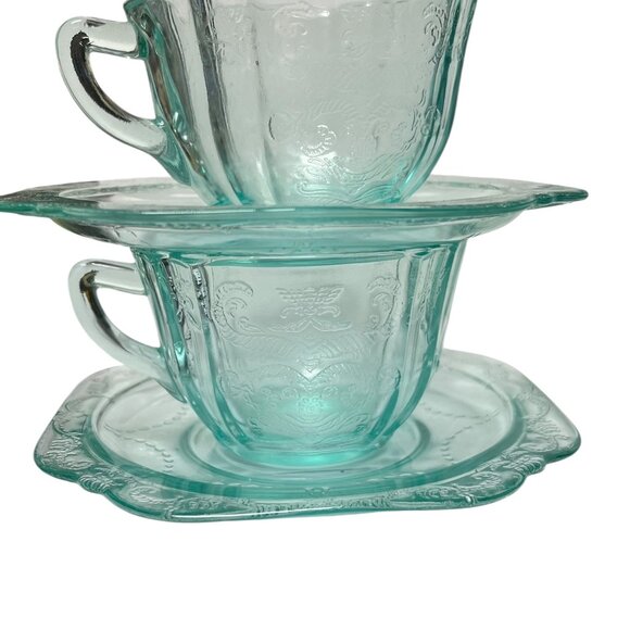 Vintage teal glass teacup set - teal glass set of four teacups and saucers - Picture 2 of 7